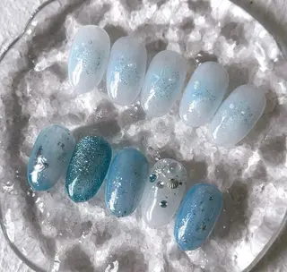 ネイル 高木 維麗絲のネイルデザイン