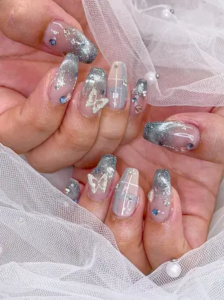 ネイル 五十嵐 美智のネイルデザイン