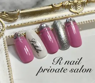 ネイル R nailのネイルデザイン