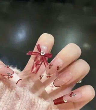 ネイル Lee Nailsのネイルデザイン
