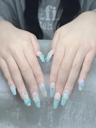ネイル Lee Nails チップ長さだし専門店のネイルデザイン
