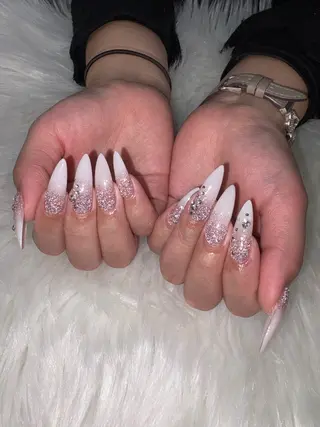 ネイル SHION  のネイルデザイン