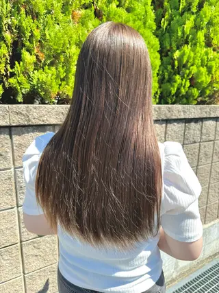 ロング カラー ひかり／ベージュ ／似合わせカットのヘアスタイル