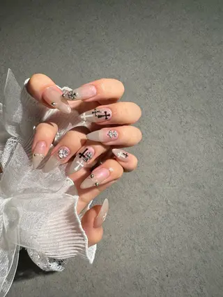 ネイル I-nailロング /ワンホン/キラキラのネイルデザイン