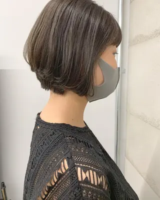 ショート カラー 透明感/オリーブ/ グレージュ/YUKAのヘアスタイル