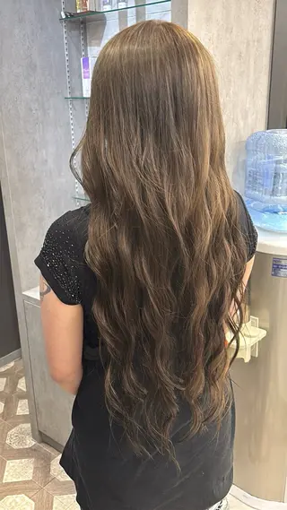 ロング 韓国ヘア/ブリーチ無 しWカラー/オリーブのヘアスタイル
