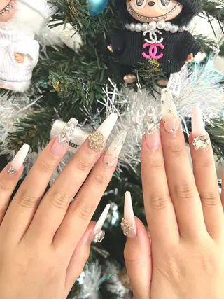 ネイル 【Laule‘a 】のネイルデザイン