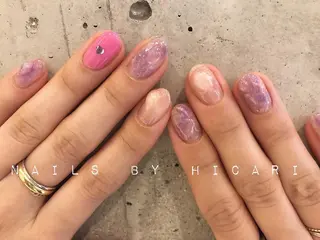 ショート カラー ネイル マツエク・マツパ illum hicariのネイルデザイン