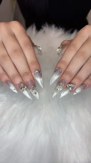 ネイル 👽個性派ネイル🎀 komachiのヘアスタイル