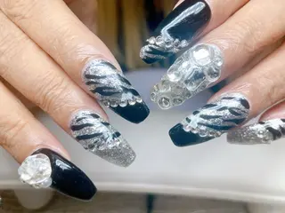 ネイル ECLAT エクラ所属・寺山 千鶴のネイルデザイン