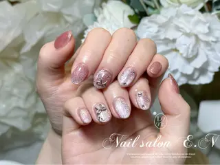 ネイル E.N🦋 長さ出し/持ち込みのネイルデザイン