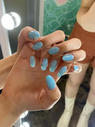 ネイル ♱˖⁺ 𝒎𝒐𝒑𝒊 ⁺のネイルデザイン