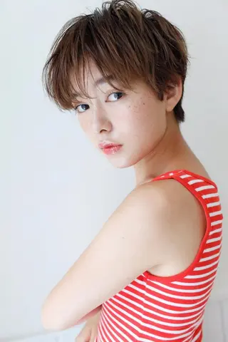 ミディアム カラー マツエク・マツパ 🤎ベージュカラー 🐶メンズパーマのヘアスタイル