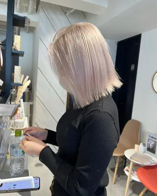 ミディアム デザイン🥇複雑履歴 ハイトーン特化のヘアスタイル