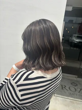 カラー 落海 風花のヘアスタイル