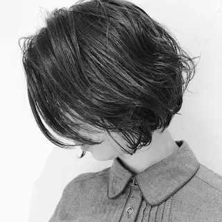 ミディアム カラー パーマ The book hand salon所属・伊藤 さやかのヘアスタイル