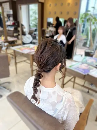 ミディアム 山村紗慧/透明感カラ ー/クロスパーマのヘアスタイル