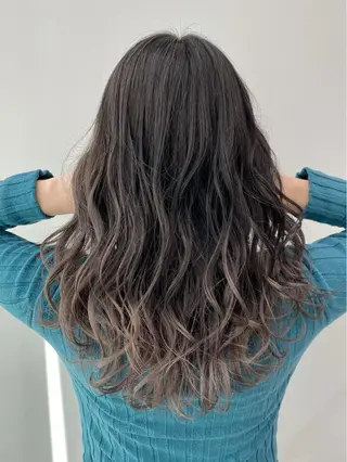 セミロング カラー パーマ ヘアアレンジ 【公式】amble luxe池袋東口🩷のヘアスタイル