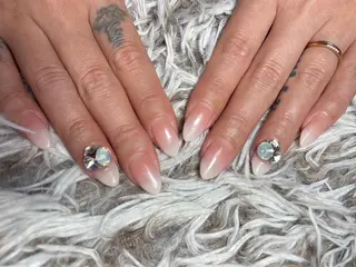 ミディアム ネイル ✴︎ Delightのネイルデザイン