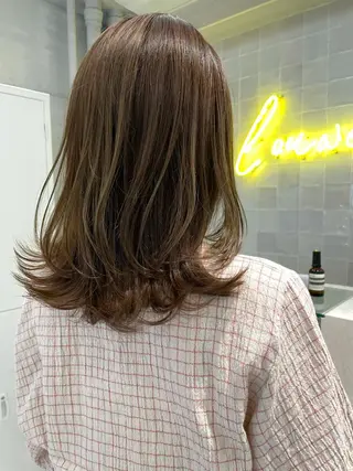 ミディアム カラー 遠藤 眞実のヘアスタイル