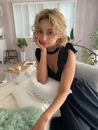 ミディアム カラー パーマ ヘアアレンジ メンズ キッズ ネイル マツエク・マツパ ハイライト、レイヤー カット/西梅田/中西のヘアスタイル