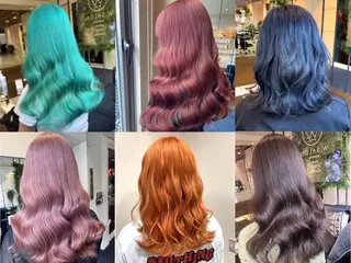 セミロング カラー W_SALON ［触れたくなる艶髪］のヘアスタイル