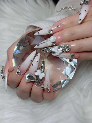 ネイル Lumi Nailのネイルデザイン