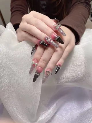 ネイル ENsalon AKIRAのネイルデザイン