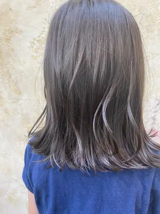 セミロング auRa  【大宮】 上形 龍也のヘアスタイル