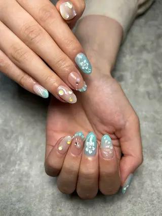 ネイル Bright 船山来のネイルデザイン