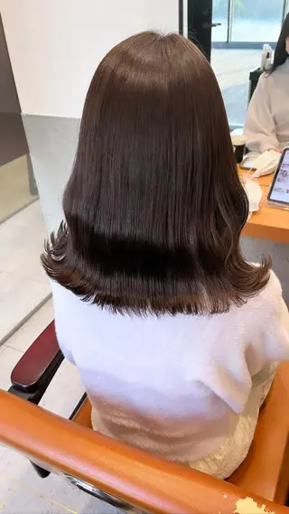 セミロング カラー classic 新横浜所属・大人girly🛋️ 🤍yukakoのヘアスタイル