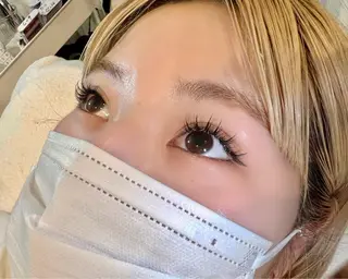 マツエク・マツパ Matsuo Saeの眉毛・アイブロウイメージ