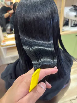 セミロング カラー 🌈派手髪ハイトーン 🌈鈴木亮太🌈のヘアスタイル