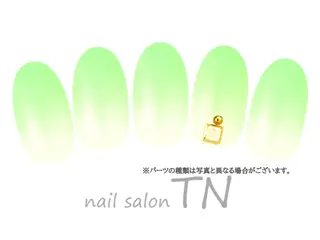 ネイル 横岩 夕依のネイルデザイン