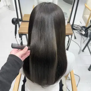 ロング 透明感カラー🫧🩶 ミハネ︎︎のヘアスタイル