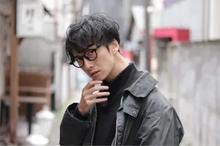 ショート パーマ メンズ 平内 賢人のヘアスタイル