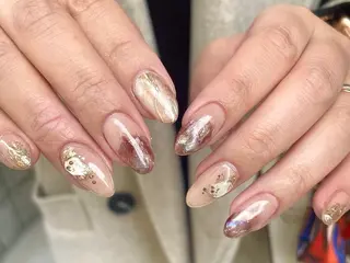 ネイル Refine ネイリスト　坂本のネイルデザイン