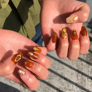 ネイル crestnail所属・小林 束紗のネイルデザイン