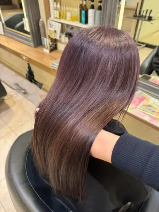 ロング カラー さら艶ストレート 🩶Suzuneのヘアスタイル