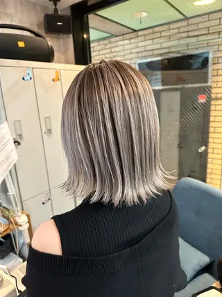 ミディアム カラー 難波ブリーチカラー 伊藤洋輝のヘアスタイル