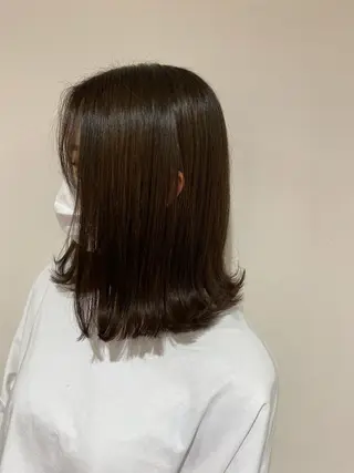 セミロング カラー カマチョ タイスのヘアスタイル