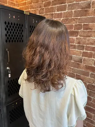 セミロング カラー パーマ ヘアアレンジ メンズ キッズ マツエク・マツパ アイブロウ times salon名駅所属・久木原 ゆりのヘアスタイル