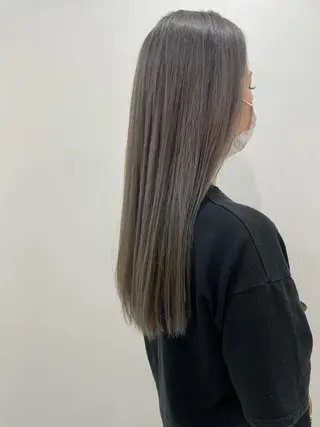 ロング カラー akane .のヘアスタイル