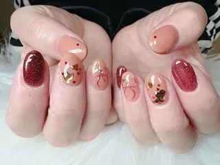 ネイル ECLAT エクラ所属・寺山 千鶴のネイルデザイン