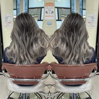 セミロング Y Uのヘアスタイル