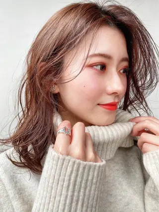 セミロング ambleluxe 🌈透明感カラー中野のヘアスタイル