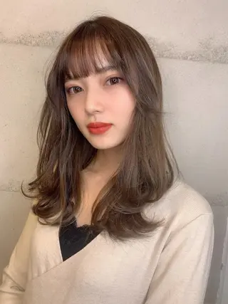 ミディアム カラー 透明感/オリーブ/ グレージュ/YUKAのヘアスタイル