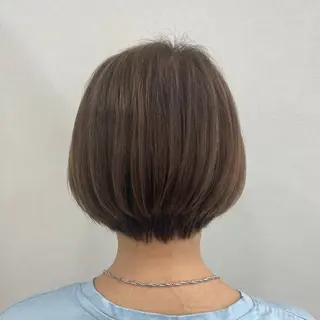 ミディアム 寺井 萌恵のヘアスタイル