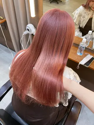 ロング アールバイニーナ所属・R by NINA アールバイニーナのヘアスタイル