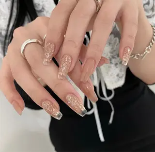 ネイル Lilly Co.のネイルデザイン